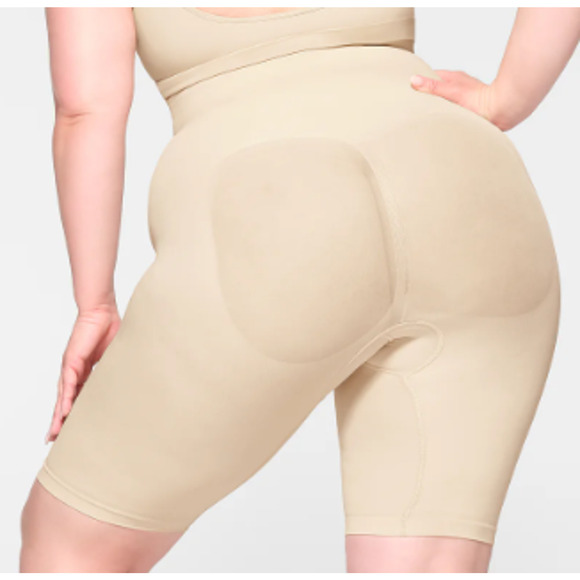 NWT SKIMS Seamless Sculpt High Waisted Above The Knee Short XS - Picture 4 of 6